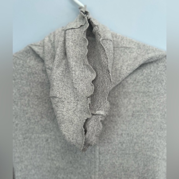 🍁🍁Size large very soft towel, turtleneck and gray - Picture 3 of 8